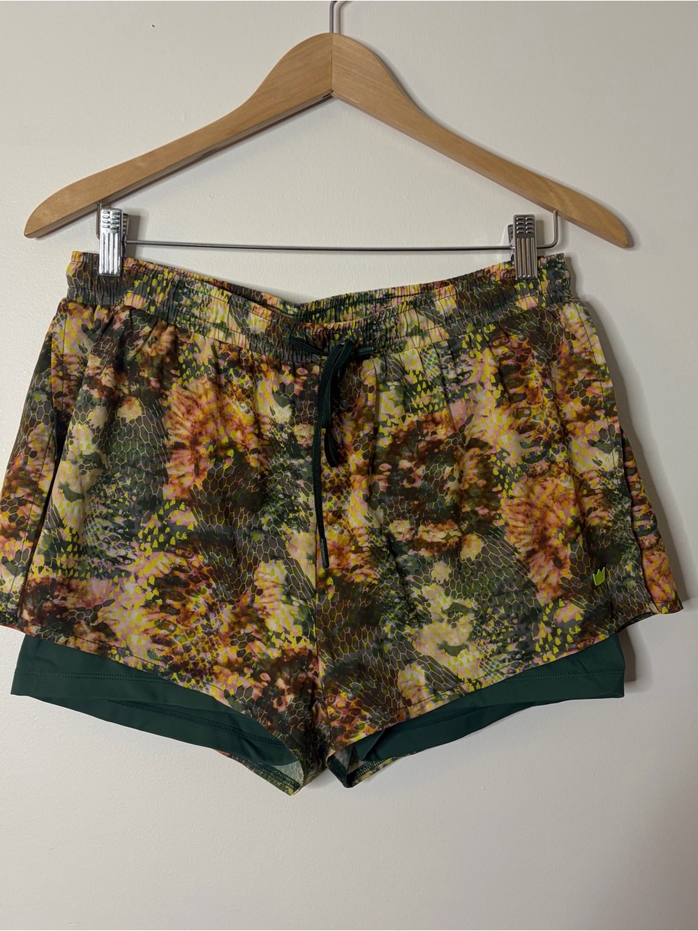 Shefit Athletic Shorts size large